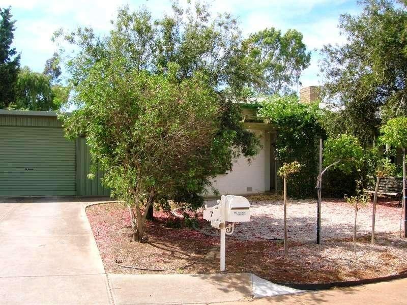 7 Grateley Street, Elizabeth Grove SA 5112