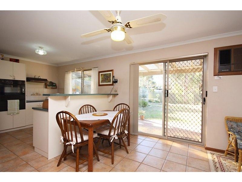 27 Hilltop Boulevard, Hillbank SA 5112