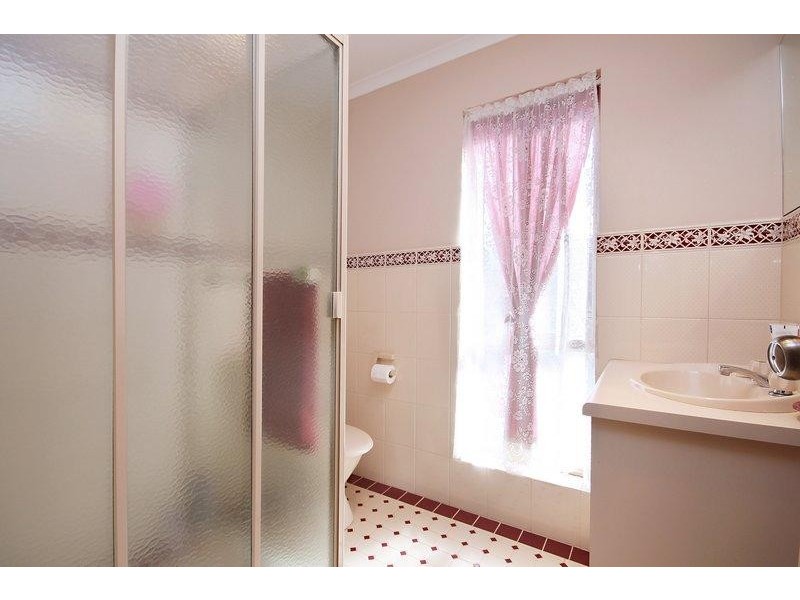 27 Hilltop Boulevard, Hillbank SA 5112