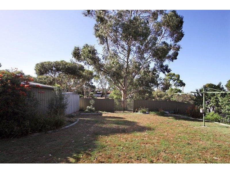 27 Hilltop Boulevard, Hillbank SA 5112