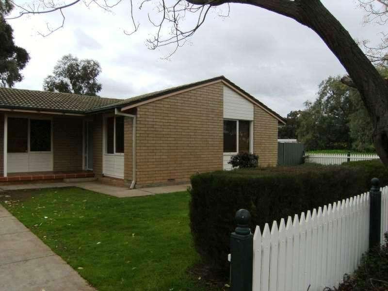 2 Myall Avenue, Munno Para SA 5115