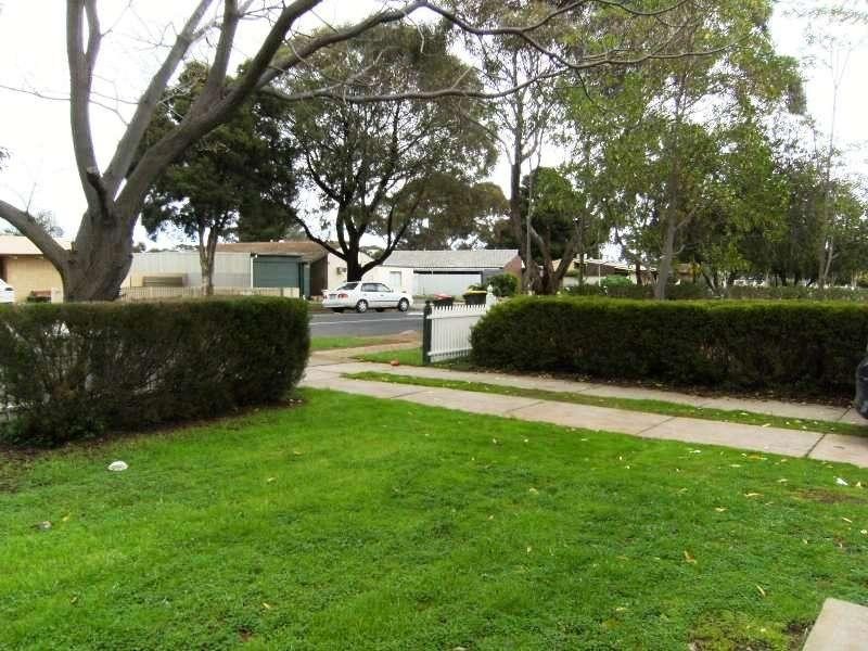 2 Myall Avenue, Munno Para SA 5115