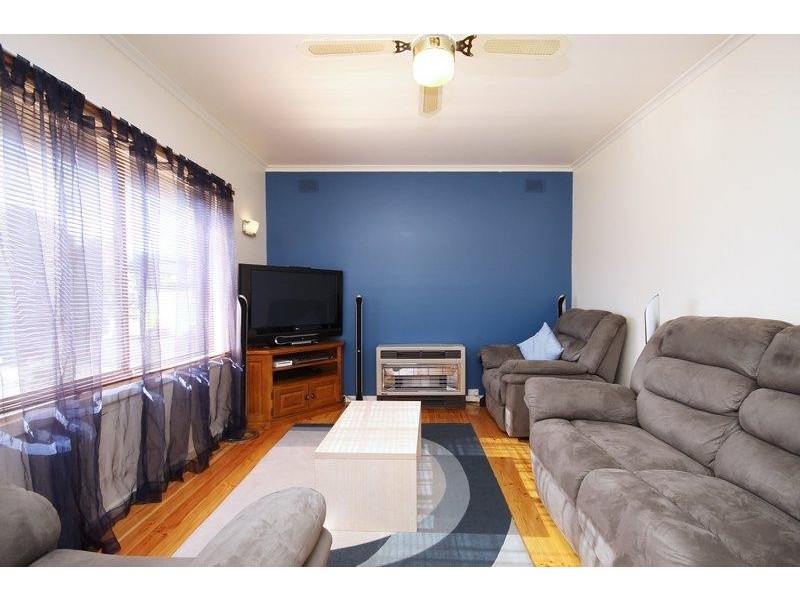 28 Mary Leonard Drive, Ingle Farm SA 5098