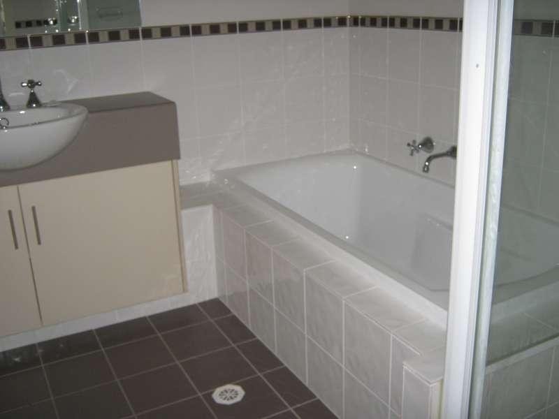 5 Robinson Street, Mawson Lakes SA 5095