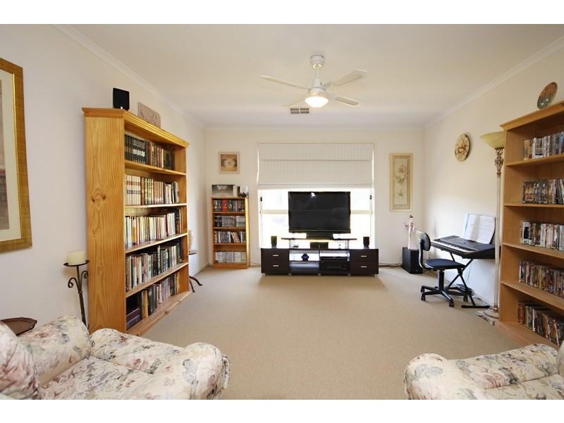 8 The Grove, Andrews Farm SA 5114