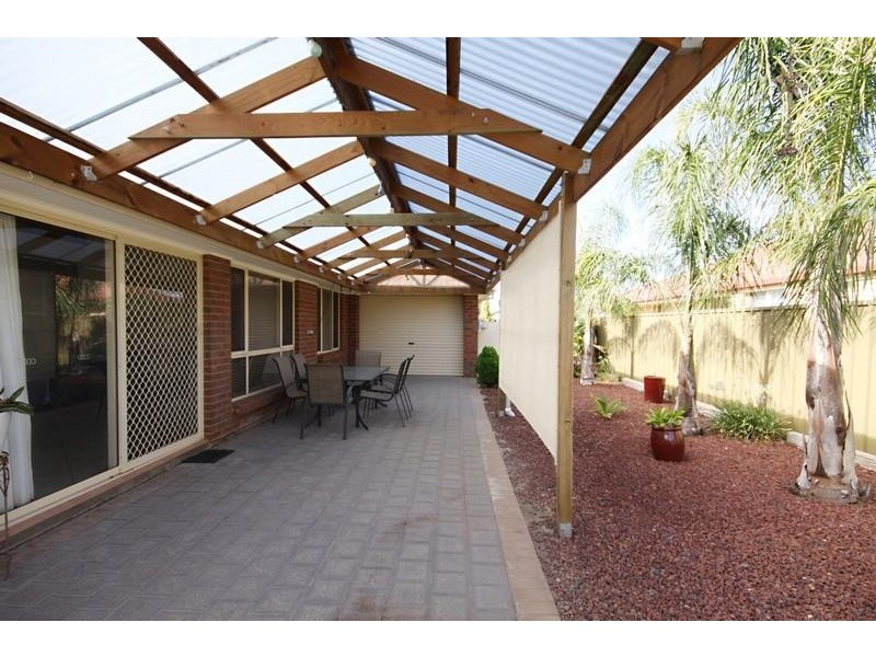 8 The Grove, Andrews Farm SA 5114