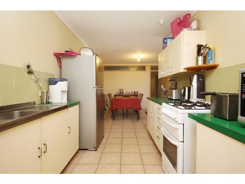 17 Adaluna Crescent, Smithfield SA 5114