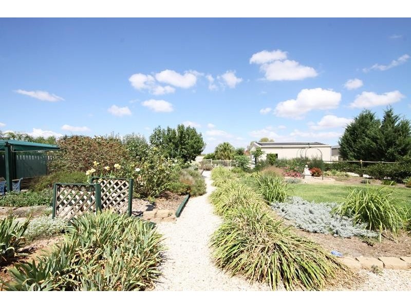 48 Jemalong Crescent, Roseworthy SA 5371