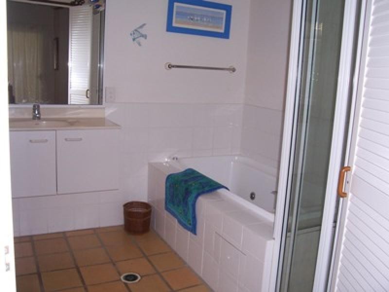 92 Riverview Dve, Burrum Heads QLD 4659