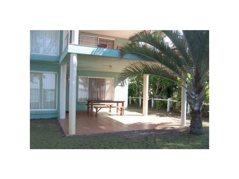 26 Burrum Street, Burrum Heads QLD 4659