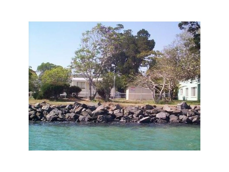 28 Burrum Street, Burrum Heads QLD 4659