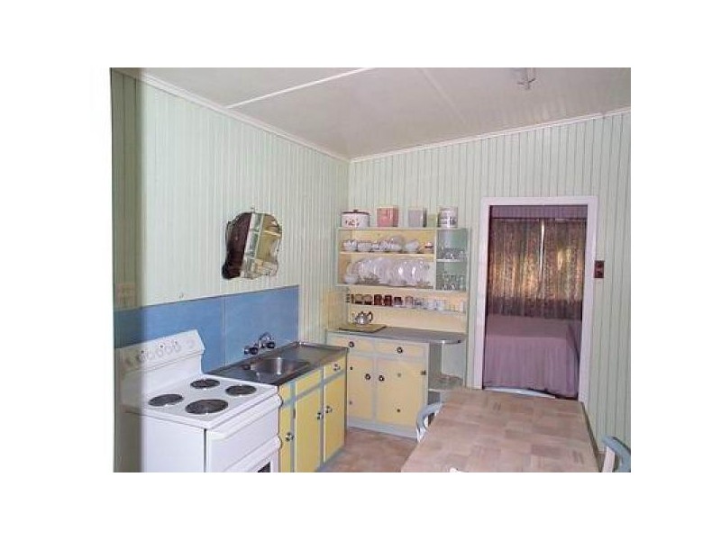 28 Burrum Street, Burrum Heads QLD 4659