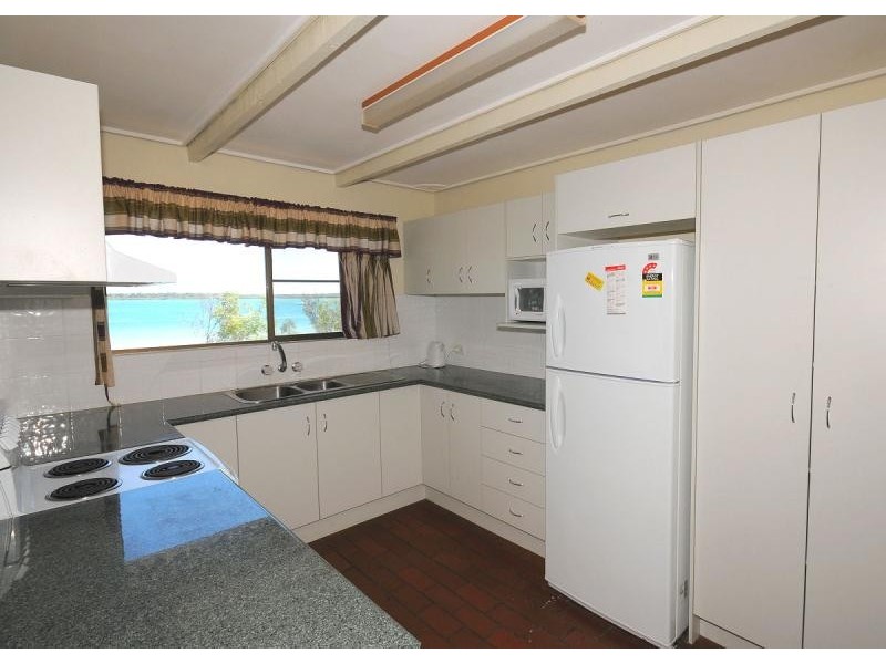 70 Riverview Drive, Burrum Heads QLD 4659