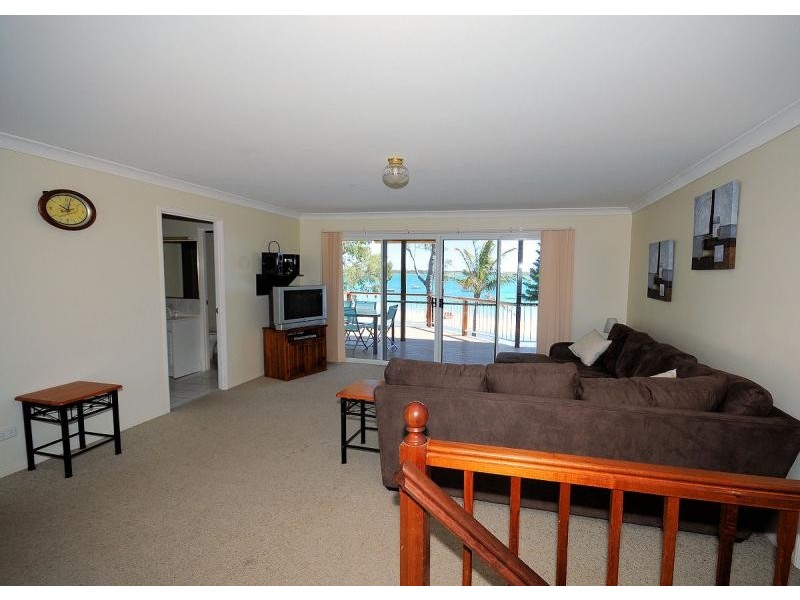 70 Riverview Drive, Burrum Heads QLD 4659