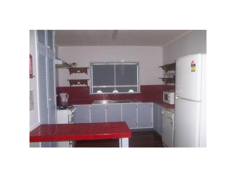 40 Esplanade, Burrum Heads QLD 4659