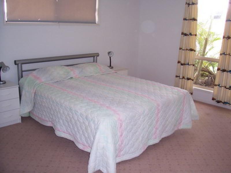 136 Burrum Street, Burrum Heads QLD 4659