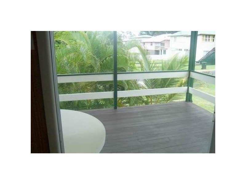 8 Burrum Heads Road, Burrum Heads QLD 4659