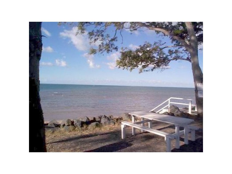 37 Esplanade, Burrum Heads QLD 4659