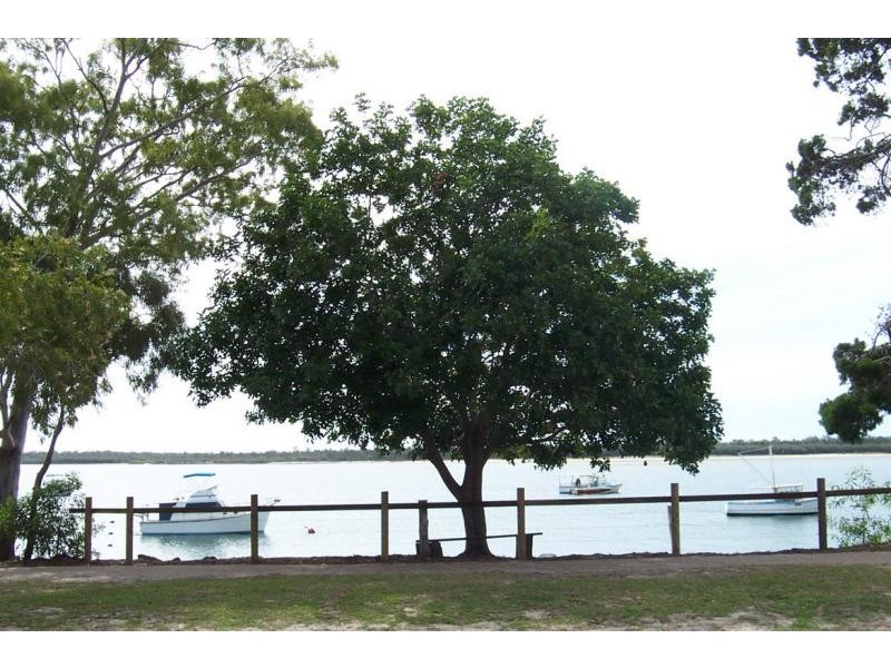 46 Burrum Street, Burrum Heads QLD 4659