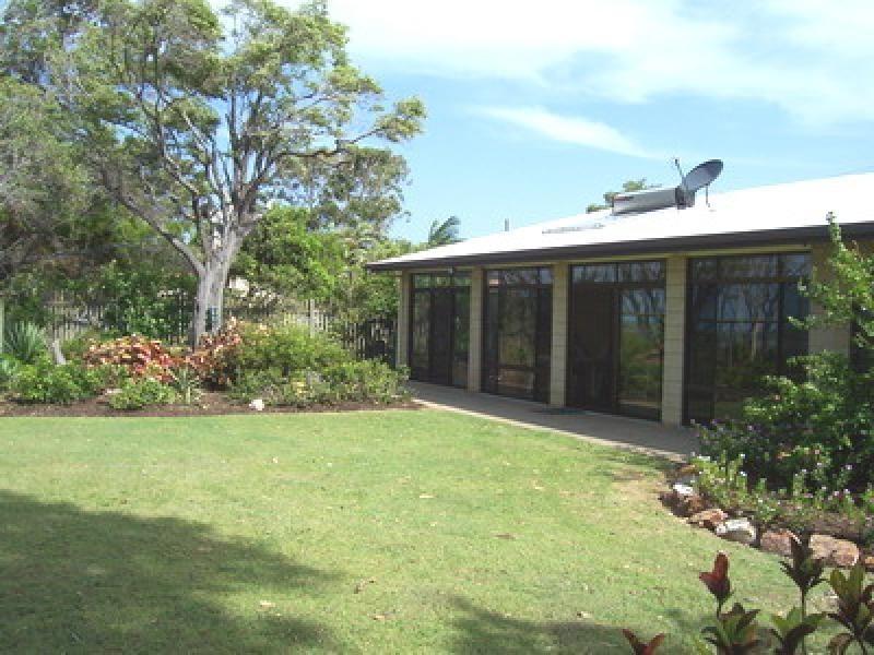 60 Kingfisher Pde, Toogoom QLD 4655