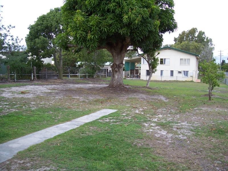 19 Burrum Street, Burrum Heads QLD 4659