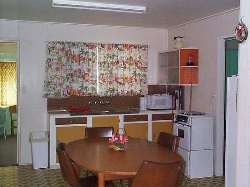 26 HOWARD STREET, Burrum Heads QLD 4659