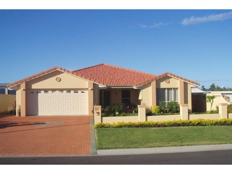 51 LUCAS DRIVE, Burrum Heads QLD 4659