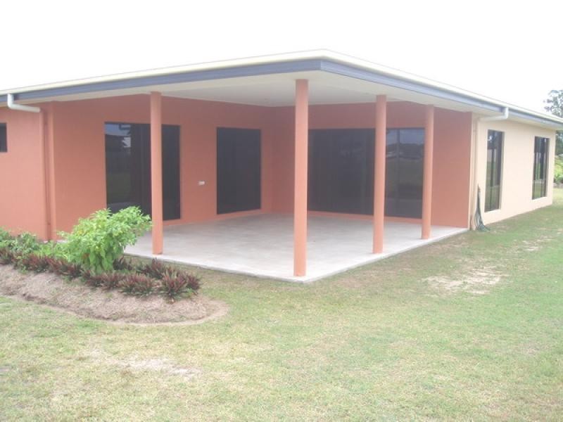 33 TRAVISTON WAY, Burrum Heads QLD 4659