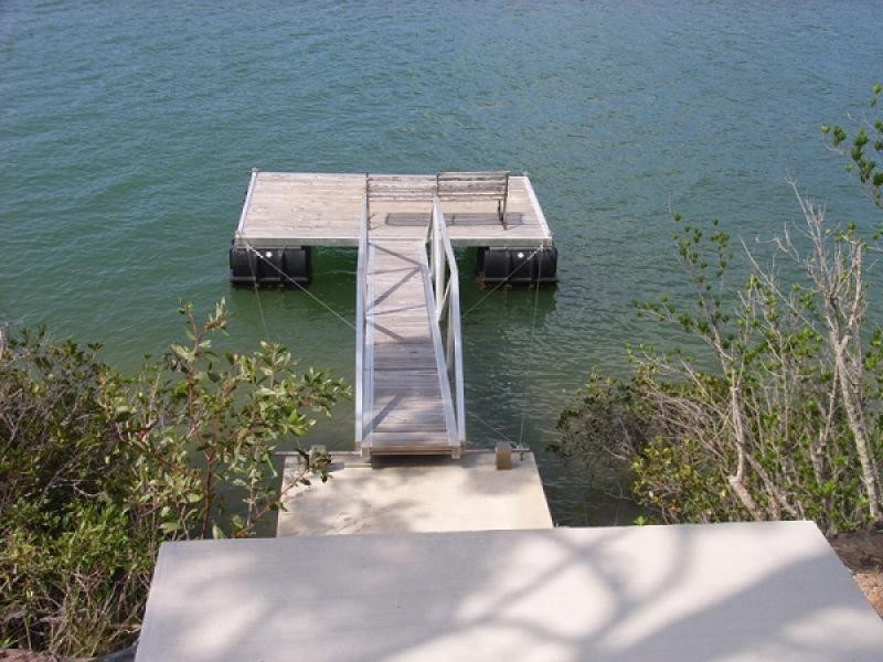 11 JACQUELINE DRIVE, Pacific Haven QLD 4659