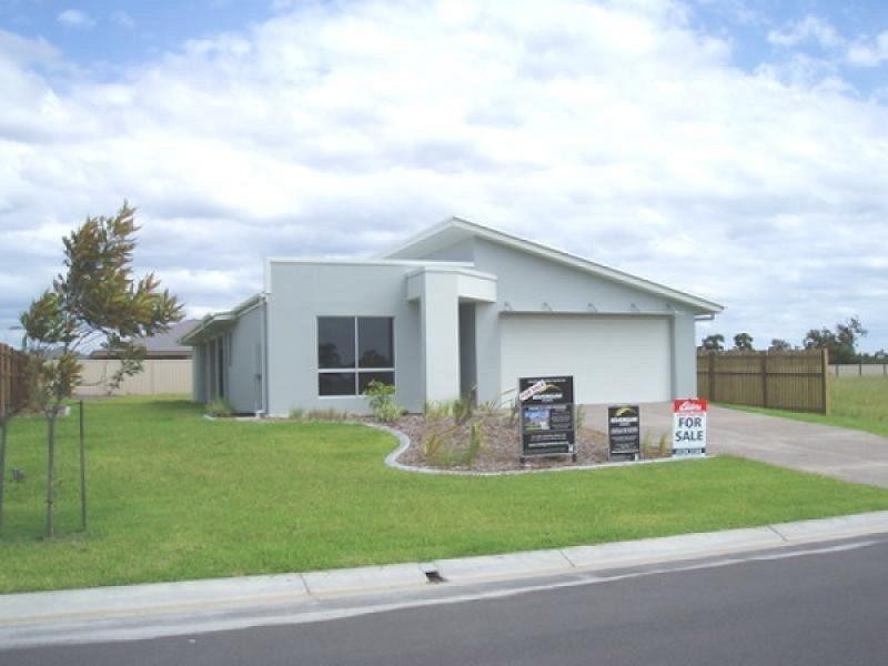 36 LOUISE DRIVE, Burrum Heads QLD 4659