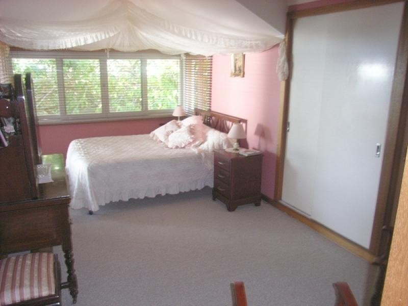 42 ESPLANADE, Burrum Heads QLD 4659