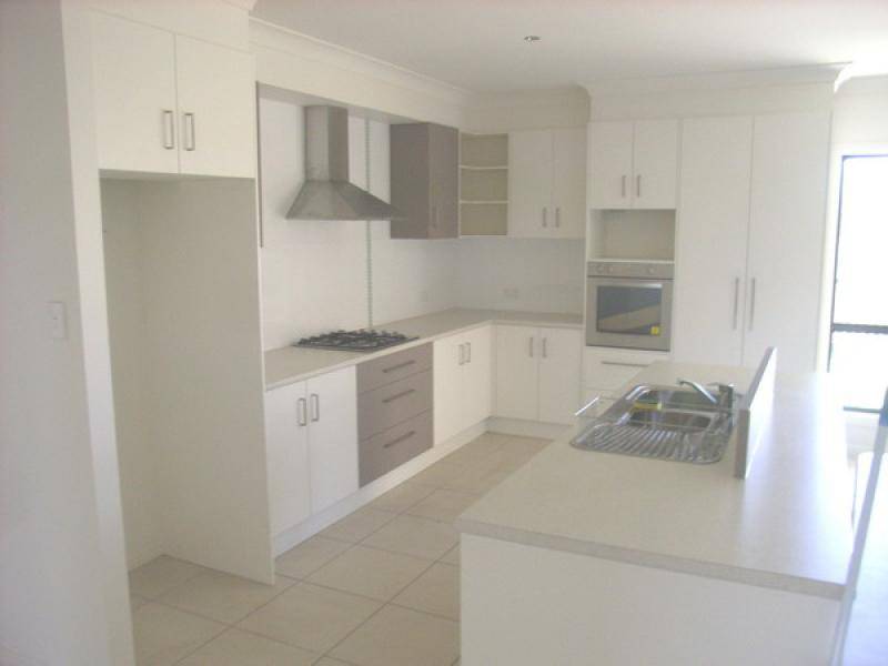 8 KRISTA COURT, Burrum Heads QLD 4659