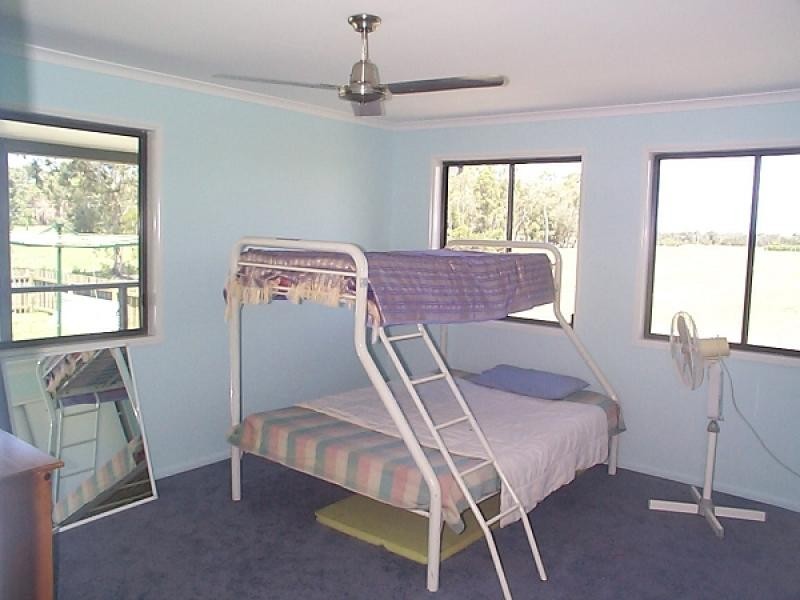 35 LUCAS DRIVE, Burrum Heads QLD 4659