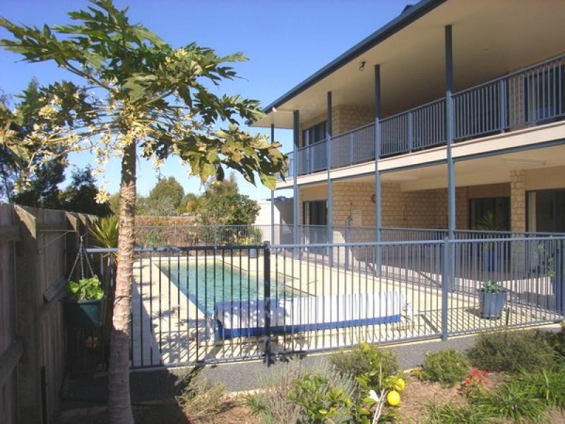 1 Tamarind Close, Burrum Heads QLD 4659