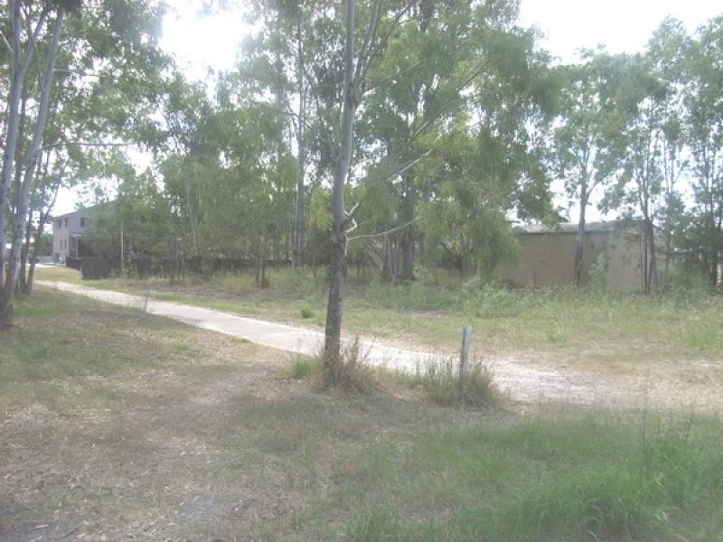 6 HOWARD STREET, Burrum Heads QLD 4659