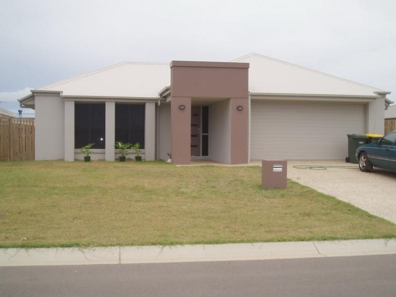 24 LOUISE DRIVE, Burrum Heads QLD 4659