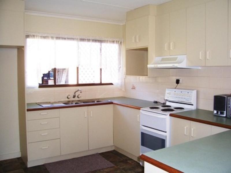 77 RIVERVIEW DRIVE, Burrum Heads QLD 4659