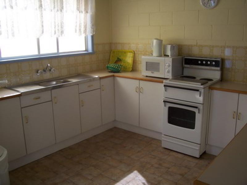 UNIT 1/175 BURRUM STREET, Burrum Heads QLD 4659