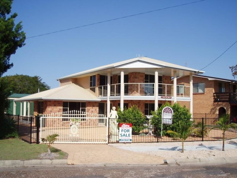 64 RIVERVIEW DRIVE, Burrum Heads QLD 4659