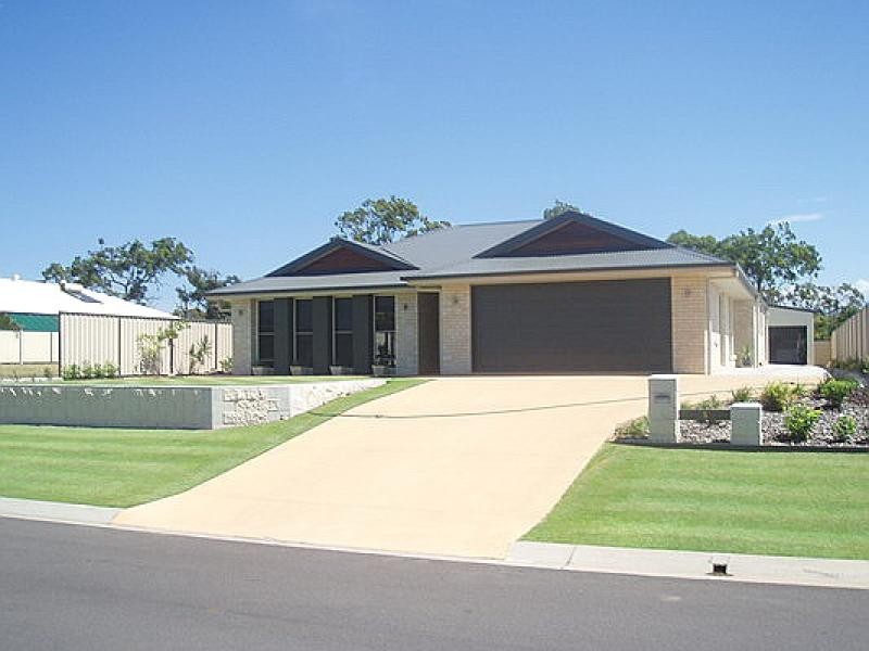 5 LUCAS DRIVE, Burrum Heads QLD 4659