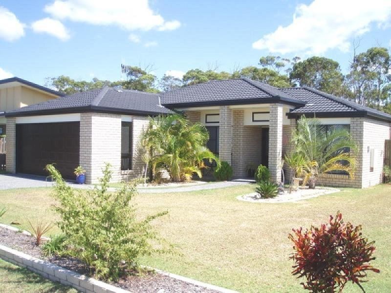 3 Lakeside Drive, Burrum Heads QLD 4659