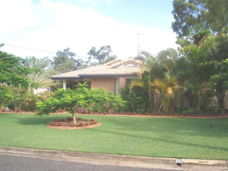 6 SIMPSON STREET, Burrum Heads QLD 4659