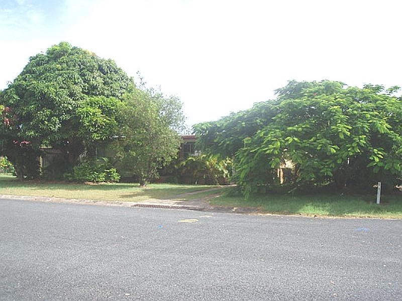 41 BURRUM HEADS ROAD, Burrum Heads QLD 4659