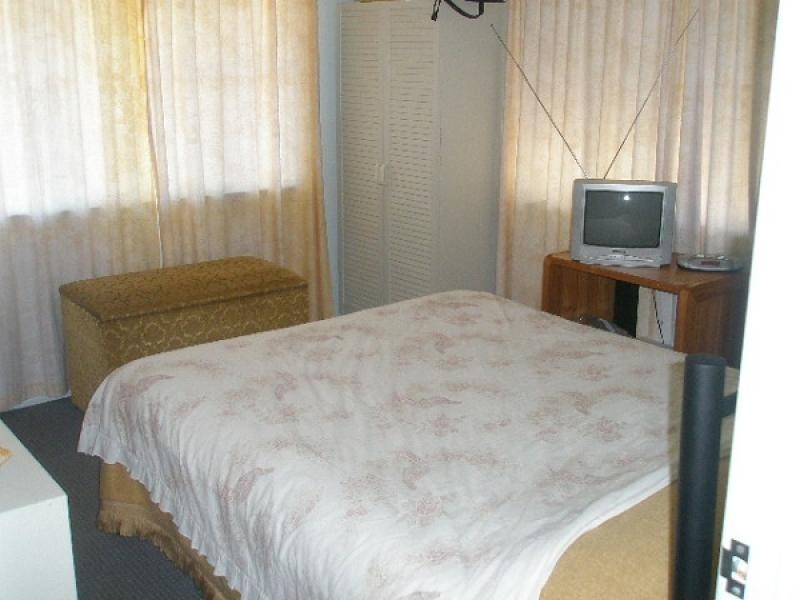 4 HOFFMAN STREET, Burrum Heads QLD 4659