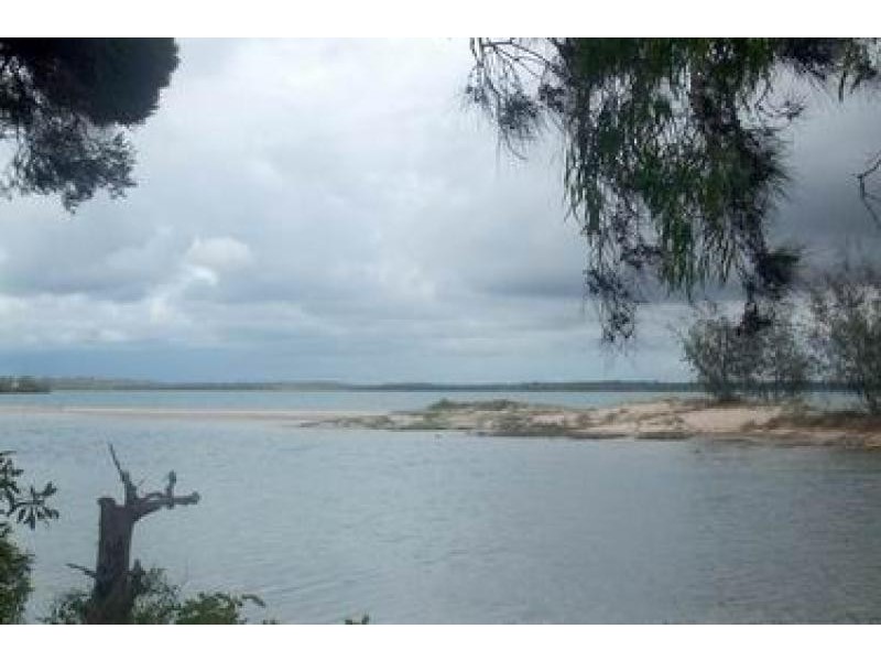 88 Riverview Drive, Burrum Heads QLD 4659