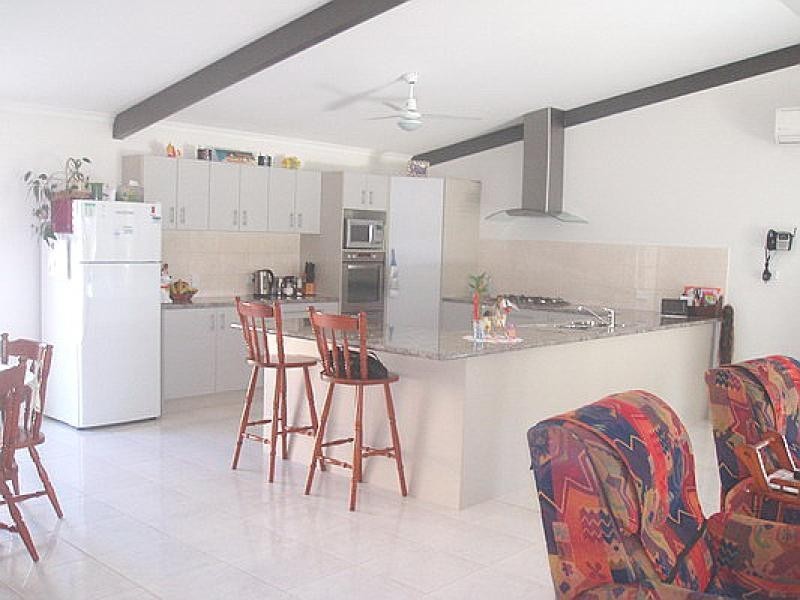 2 CAROLINE COURT, Burrum River QLD 4659