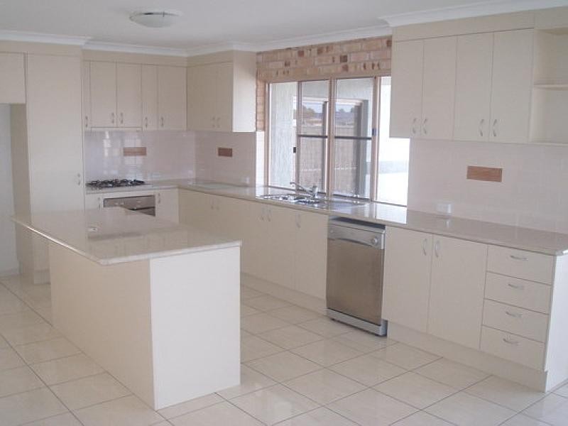16 Louise Drive, Burrum Heads QLD 4659