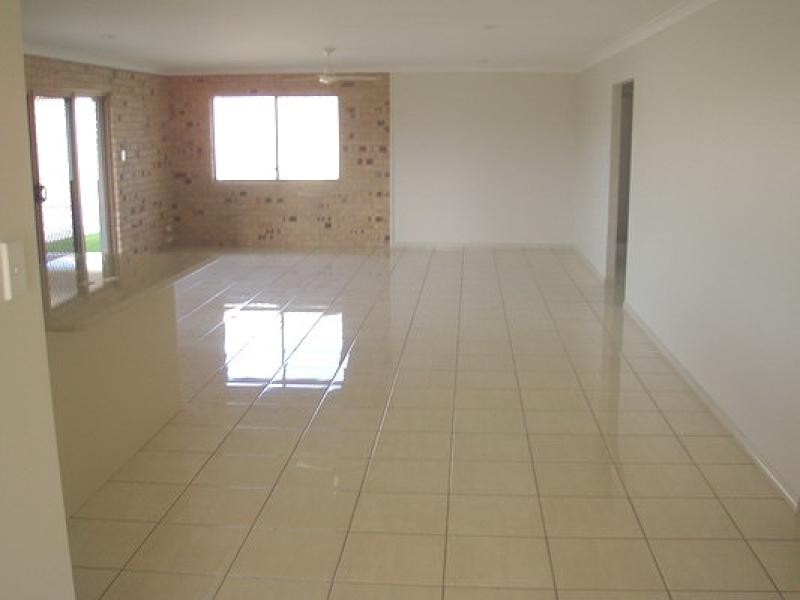 16 Louise Drive, Burrum Heads QLD 4659