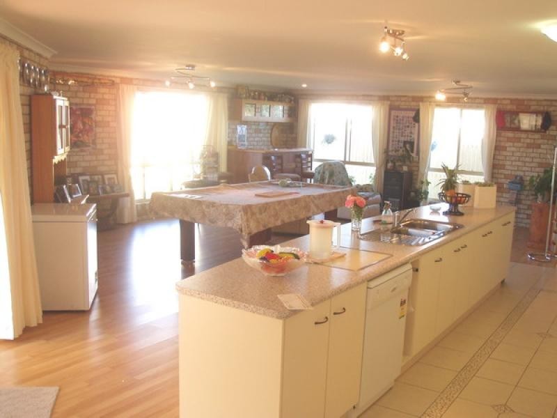 51 Lucas Drive, Burrum Heads QLD 4659