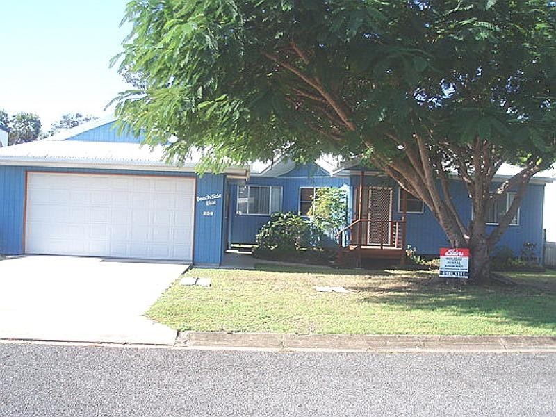 20 Travis Road, Burrum Heads QLD 4659